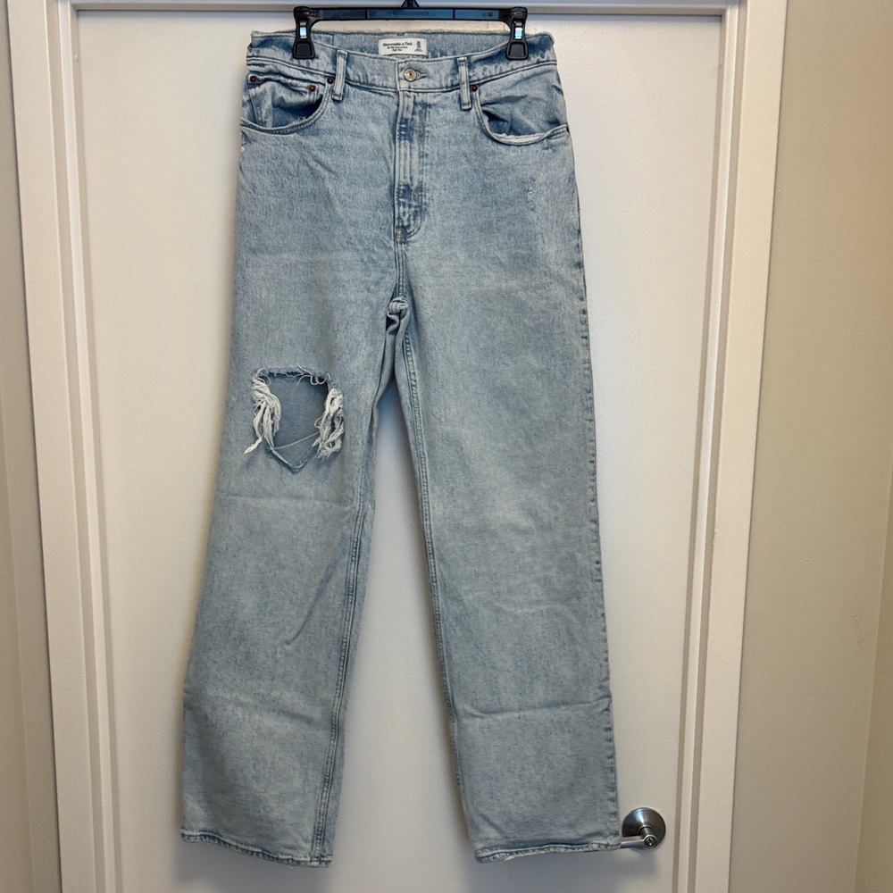 Abercrombie & Fitch 90s Relaxed Jean High Rise
